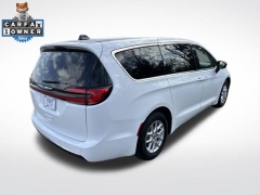 Used 2024  Chrysler Pacifica Touring L FWD at DriveNow Mayfield near Mayfield Heights&comma; OH