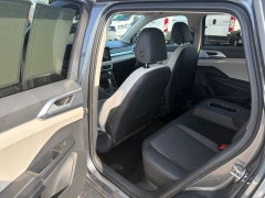 Used 2025  Volkswagen Taos SE FWD at Drive Now Westlake near Westlake&comma; OH
