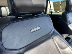 Used 2025  Ford Expedition Platinum 4x4 at Drive Now Westlake near Westlake&comma; OH