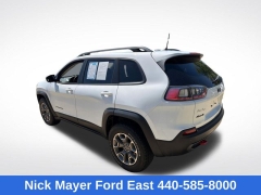 Used 2020  Jeep Cherokee Trailhawk 4x4 at Drive Now Westlake near Westlake&comma; OH