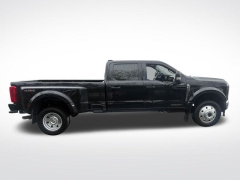 Used 2024  Ford Super Duty F-450 DRW 4WD Crew Cab 8' Box at Drive Now Westlake near Westlake&comma; OH