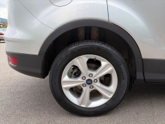 Used 2016  Ford Escape 4d SUV 4WD SE at Drive Now Westlake near Westlake&comma; OH