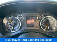 Used 2019  Ram 1500 Big Horn&sol;Lone Star 4x4 Crew Cab 5'7" Box at Drive Now Westlake near Westlake&comma; OH