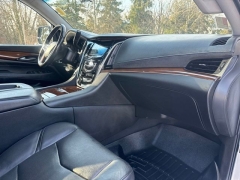 Used 2020  Cadillac Escalade 4d SUV 4WD Luxury at Drive Now Westlake near Westlake&comma; OH