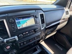 Used 2018  Nissan Titan 4x4 Crew Cab SV at Drive Now Westlake near Westlake&comma; OH