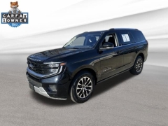 Used 2025  Ford Expedition Platinum 4x4 at Drive Now Westlake near Westlake&comma; OH