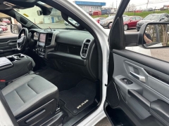 Used 2023  Ram 1500 Big Horn 4x4 Crew Cab 5'7" Box at DriveNow Mayfield near Mayfield Heights&comma; OH