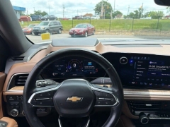Used 2025  Chevrolet Suburban 4WD 4dr High Country at Drive Now Westlake near Westlake&comma; OH