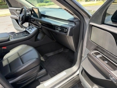 Used 2024  Lincoln Aviator Premiere AWD at Drive Now Westlake near Westlake&comma; OH