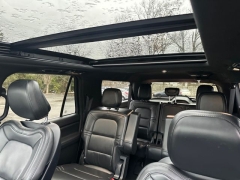 Used 2024  Lincoln Navigator L Premiere 4x4 at Drive Now Westlake near Westlake&comma; OH