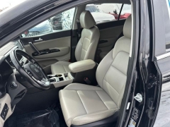 Used 2020  Kia Sportage EX FWD at Drive Now Westlake near Westlake&comma; OH