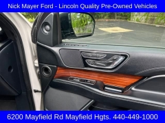 Used 2019 Lincoln Navigator 4d SUV 4WD Select at Drive Now Westlake near Westlake, OH