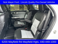 Used 2022  Ford Explorer XLT 4WD at Drive Now Westlake near Westlake&comma; OH