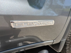 Used 2021  GMC Sierra 1500 4WD Crew Cab 147" Elevation w&sol;3SB at Drive Now Westlake near Westlake&comma; OH