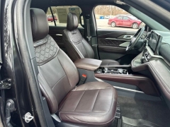 Used 2025  Ford Explorer Platinum 4WD at Drive Now Westlake near Westlake&comma; OH