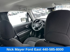 Used 2023  Jeep Renegade Latitude 4x4 at Drive Now Westlake near Westlake&comma; OH