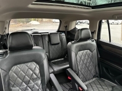 Used 2024  Volkswagen Atlas 2&period;0T SEL Premium R-Line 4MOTION at Drive Now Westlake near Westlake&comma; OH