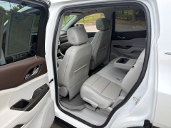Used 2021  GMC Acadia FWD 4dr SLT at DriveNow Mayfield near Mayfield Heights&comma; OH
