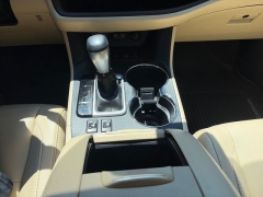 Used 2017  Toyota Highlander V6 AWD &lpar;Natl&rpar; at Drive Now Westlake near Westlake&comma; OH