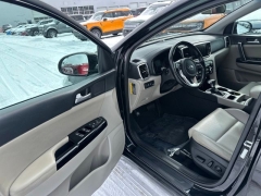 Used 2020  Kia Sportage EX FWD at Drive Now Westlake near Westlake&comma; OH