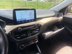 Used 2022  Ford Escape Titanium AWD at Drive Now Westlake near Westlake&comma; OH