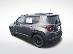 Used 2020  Jeep Renegade Latitude FWD at Drive Now Westlake near Westlake&comma; OH