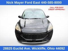 Used 2020  Ford Escape 4d SUV FWD SE at Drive Now Westlake near Westlake&comma; OH