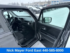 Used 2023  Jeep Renegade Latitude 4x4 at Drive Now Westlake near Westlake&comma; OH