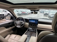 Used 2024  Lincoln Navigator Premiere 4x4 at DriveNow Mayfield near Mayfield Heights&comma; OH
