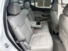 Used 2021  GMC Acadia FWD 4dr SLT at DriveNow Mayfield near Mayfield Heights&comma; OH