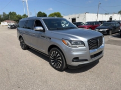 Used 2024  Lincoln Navigator L Black Label 4x4 at Drive Now Westlake near Westlake&comma; OH