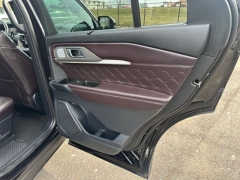 Used 2025  Ford Explorer Platinum 4WD at Drive Now Westlake near Westlake&comma; OH