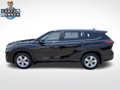 Used 2023  Toyota Highlander LE AWD &lpar;Natl&rpar; at Drive Now Westlake near Westlake&comma; OH