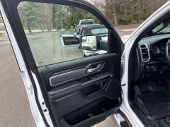 Used 2019  Ram 1500 Big Horn&sol;Lone Star 4x4 Crew Cab 5'7" Box at DriveNow Mayfield near Mayfield Heights&comma; OH