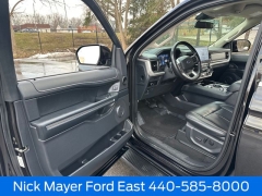 Used 2024  Ford Expedition XLT 4x4 at Drive Now Westlake near Westlake&comma; OH