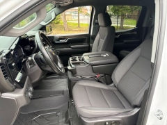 Used 2025  Chevrolet Silverado 1500 4WD Crew Cab 147" LT w&sol;1LT at Drive Now Westlake near Westlake&comma; OH