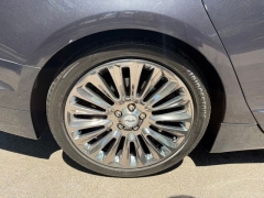 Used 2013  Lincoln MKZ 4dr Sdn FWD at Drive Now Westlake near Westlake&comma; OH