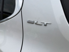 Used 2021  GMC Acadia FWD 4dr SLT at DriveNow Mayfield near Mayfield Heights&comma; OH