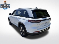 Used 2024  Jeep Grand Cherokee 4xe 4x4 at Drive Now Westlake near Westlake&comma; OH