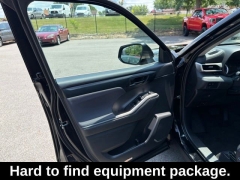 Used 2023  Toyota Highlander LE AWD &lpar;Natl&rpar; at Drive Now Westlake near Westlake&comma; OH