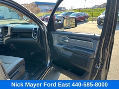 Used 2019  Ram 1500 Big Horn&sol;Lone Star 4x4 Crew Cab 5'7" Box at Drive Now Westlake near Westlake&comma; OH