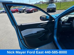 Used 2025  Chevrolet Trax FWD 4dr LT at Drive Now Westlake near Westlake&comma; OH