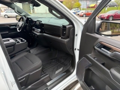 Used 2025  Chevrolet Silverado 1500 4WD Crew Cab 147" LT w&sol;1LT at Drive Now Westlake near Westlake&comma; OH