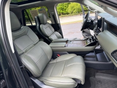 Used 2022  Lincoln Navigator L Black Label 4x4 at DriveNow Mayfield near Mayfield Heights&comma; OH
