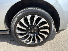 Used 2024  Lincoln Navigator L Black Label 4x4 at Drive Now Westlake near Westlake&comma; OH