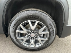 Used 2023  GMC Acadia AWD 4dr SLT at DriveNow Mayfield near Mayfield Heights&comma; OH