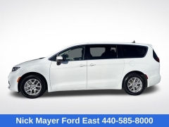 Used 2023  Chrysler Pacifica Touring L FWD at Drive Now Westlake near Westlake&comma; OH