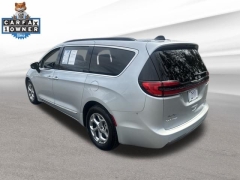 Used 2023  Chrysler Pacifica Limited FWD at DriveNow Mayfield near Mayfield Heights&comma; OH