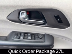 Used 2023  Chrysler Pacifica Touring L FWD at Drive Now Westlake near Westlake&comma; OH