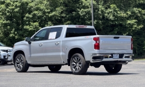Used 2022 Chevrolet Silverado 1500 4WD Crew Cab 147" LT w/2FL at Auto Direct near Zebulon, NC